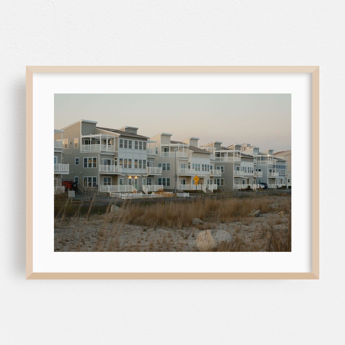 Beachfront in the Rockaways 02 – image 1 of 6