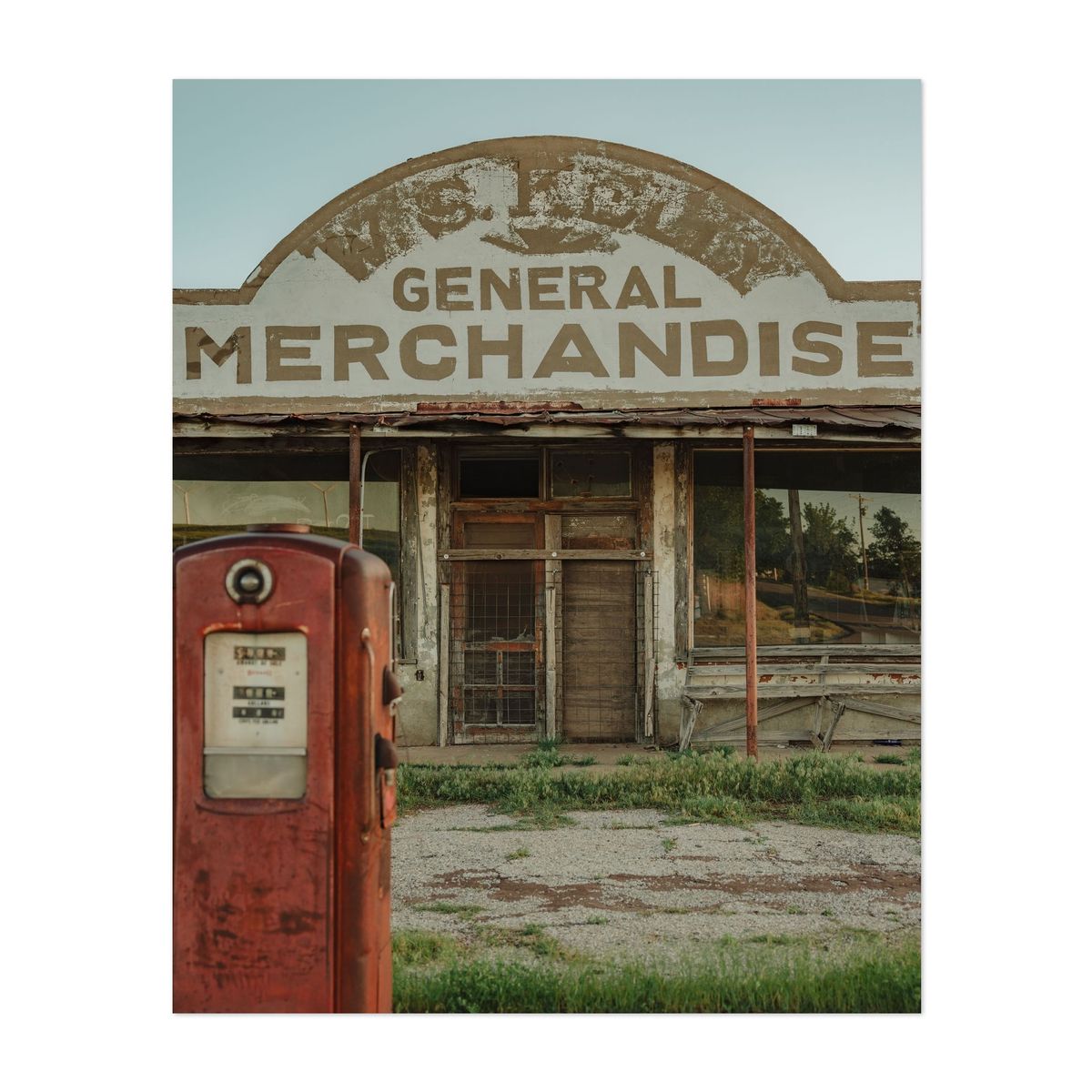 W.S. Kelly Gas Station 04 – image 1 of 2