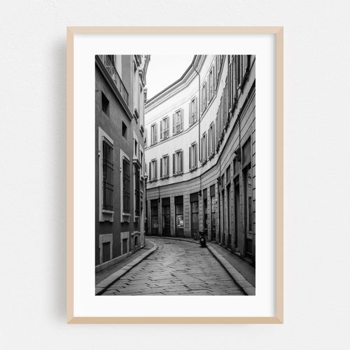 Via Gerolamo Morone B&W