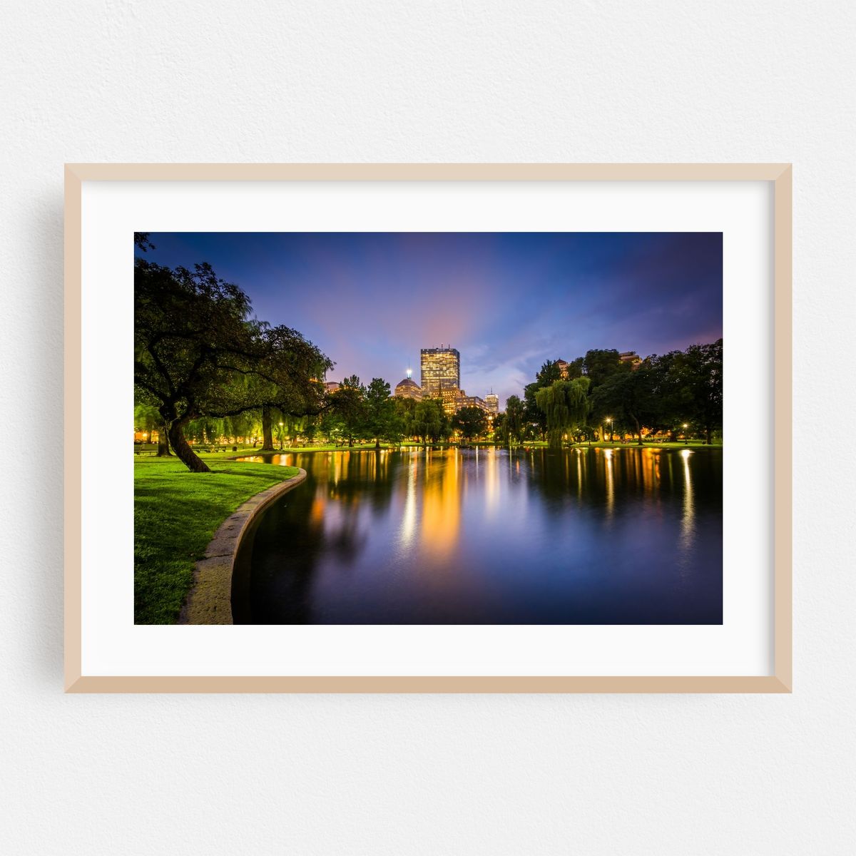 Public Garden Lake – image 1 of 6