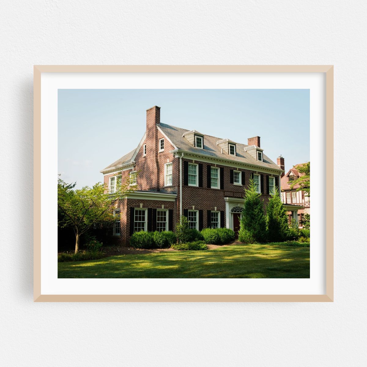 Huntington Residential 07 – image 1 of 3