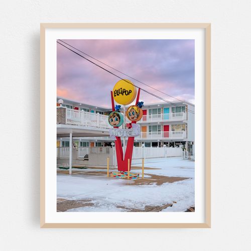 Lollipop Motel Sunrise in Winter 03
