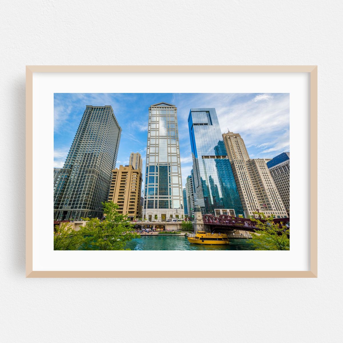 Along the Chicago River – image 1 of 6