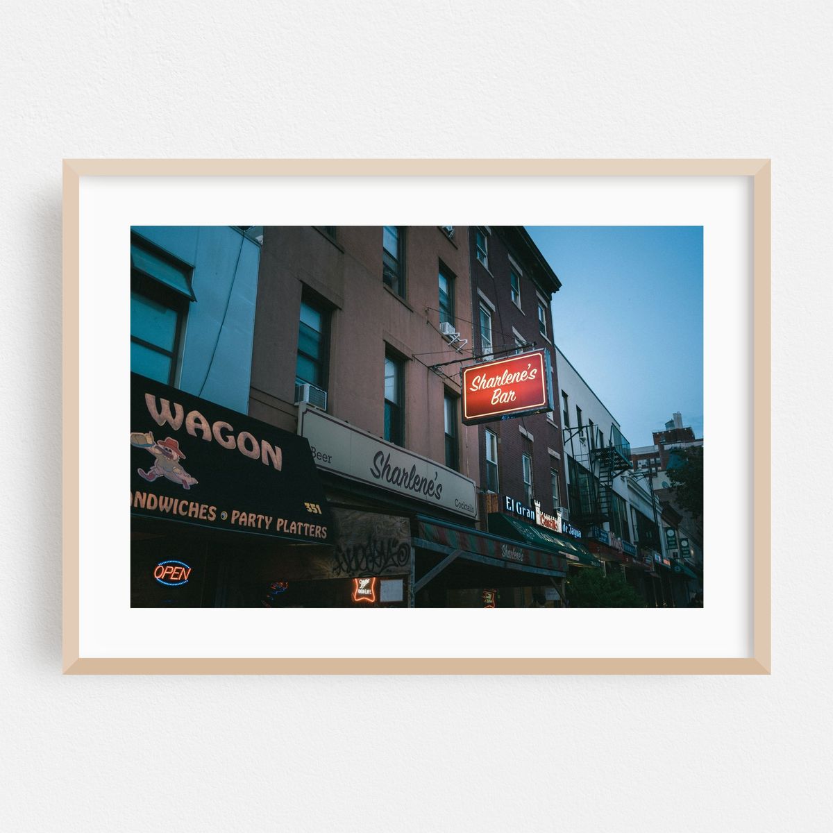Sharlene's Bar – image 1 of 6