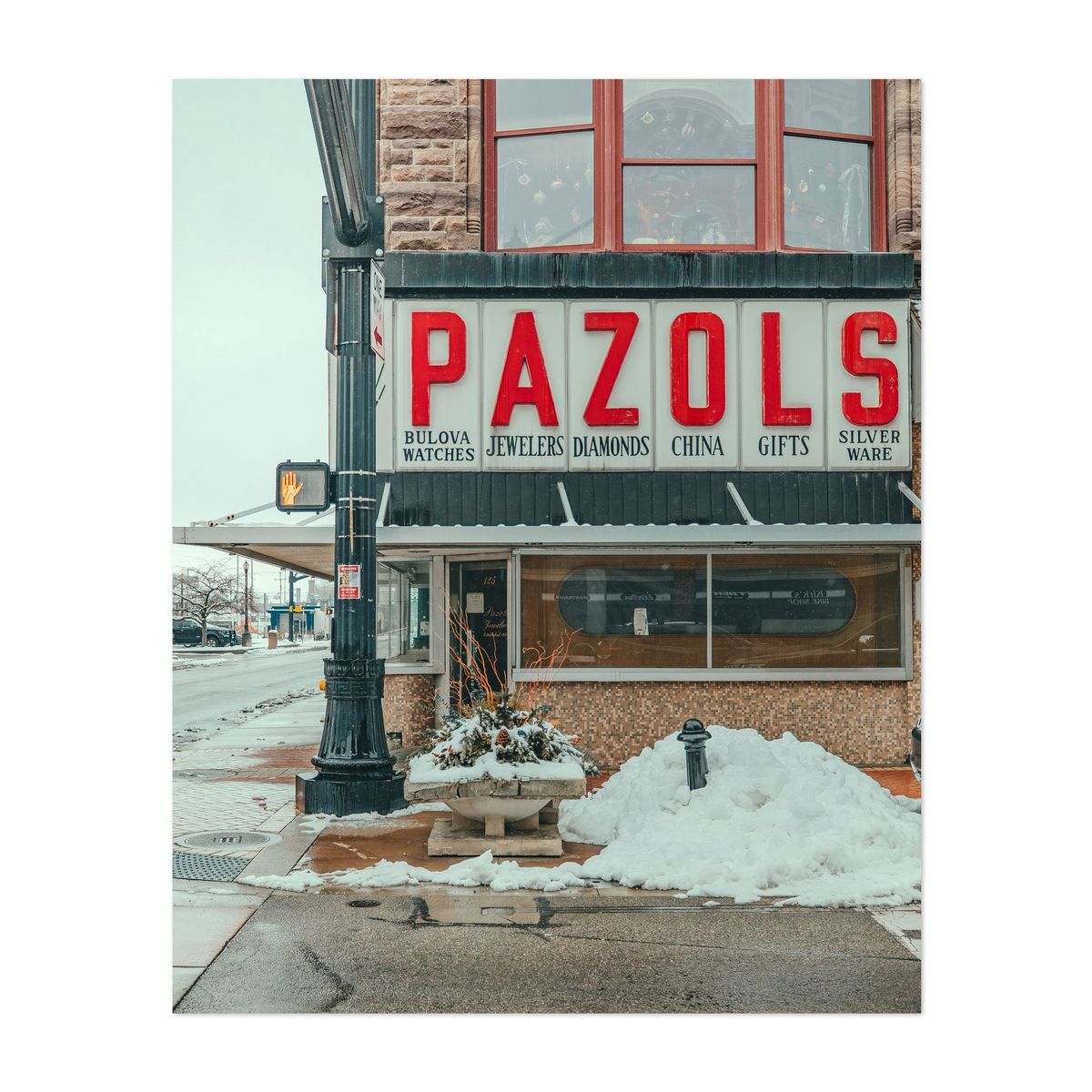 Pazols Jewelers 01 – image 1 of 2