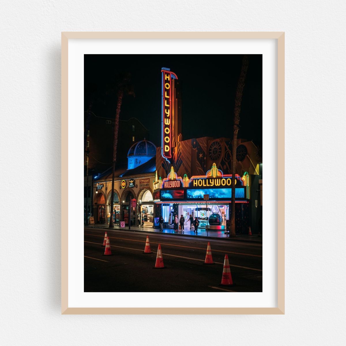 Hollywood – image 1 of 3
