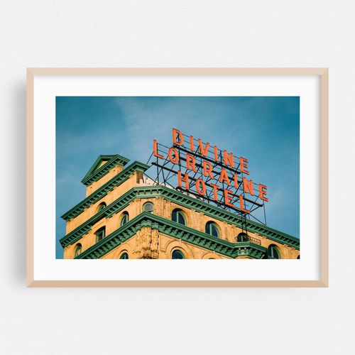 Divine Lorraine Hotel 01
