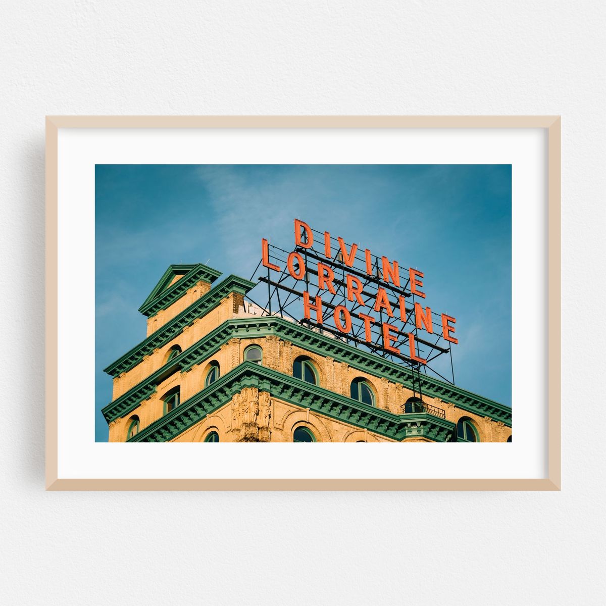 Divine Lorraine Hotel 01 – image 1 of 9