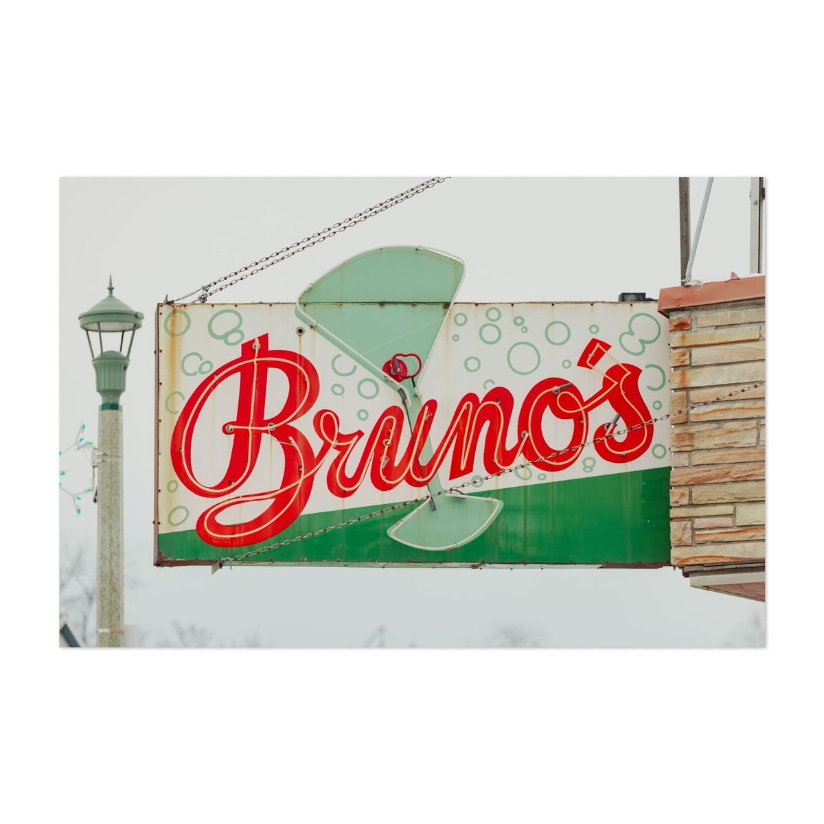 Bruno's Liquors 03 – image 1 of 2