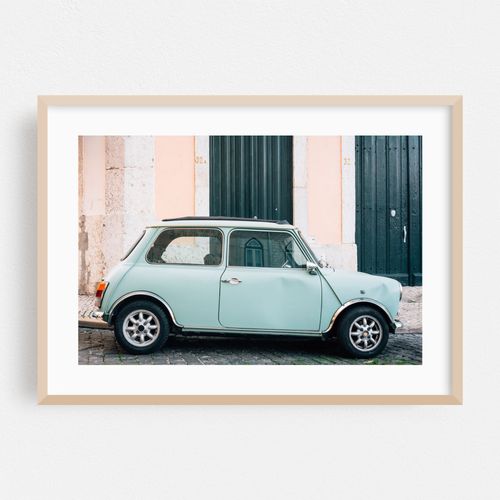 Old Car, Alfama