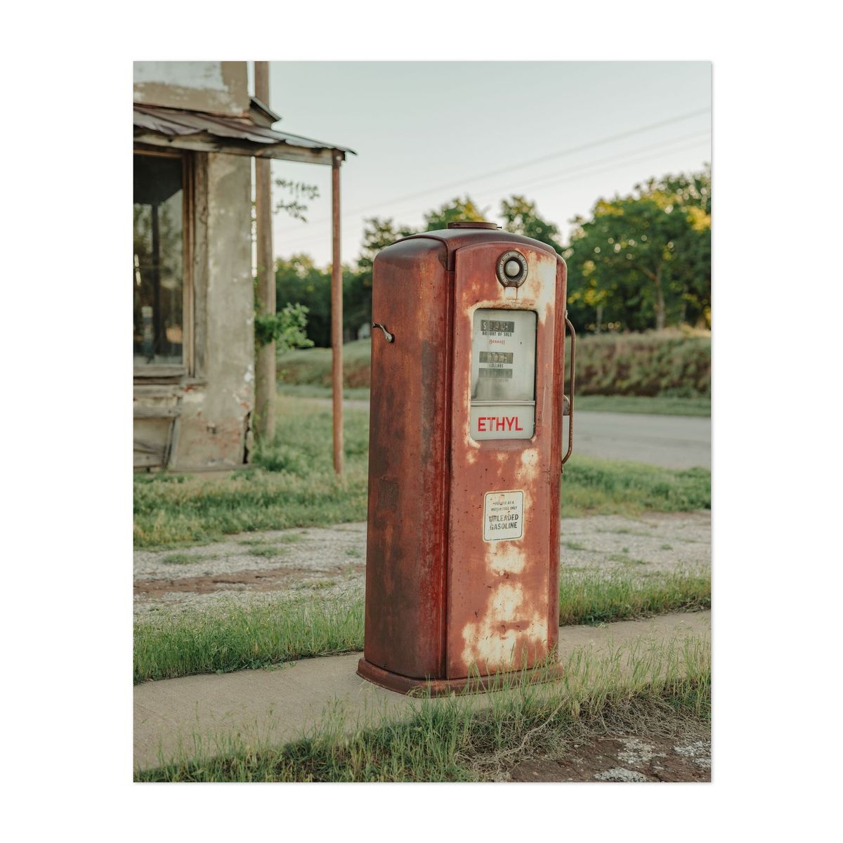 W.S. Kelly Gas Station 05 – image 1 of 2