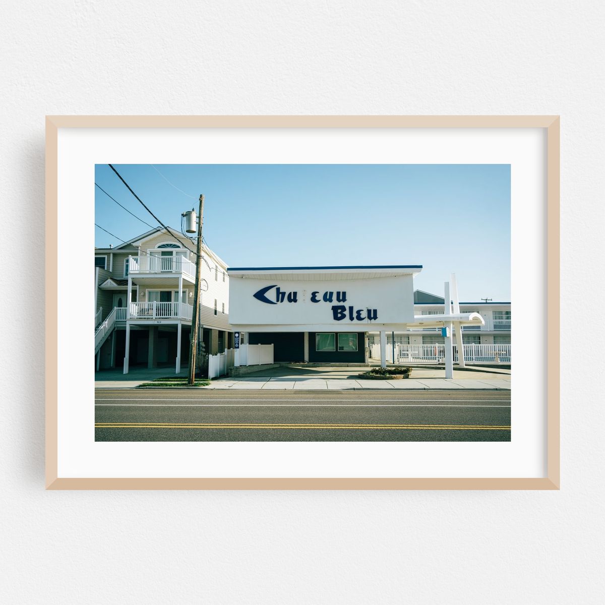 Chateau Bleu Motel, Wildwood – image 1 of 6