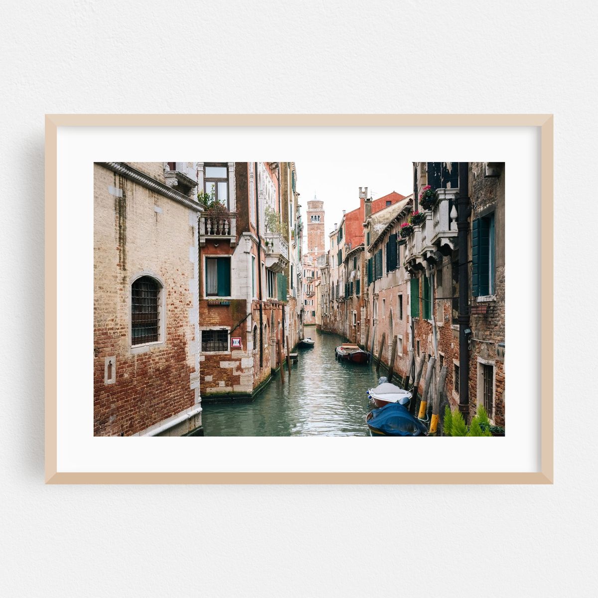 A Canal in Venice 02 – image 1 of 6