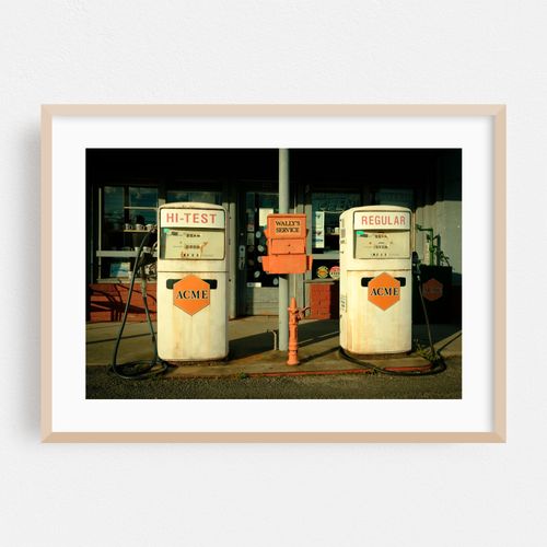 Wally's Service Station, Mount Airy 01