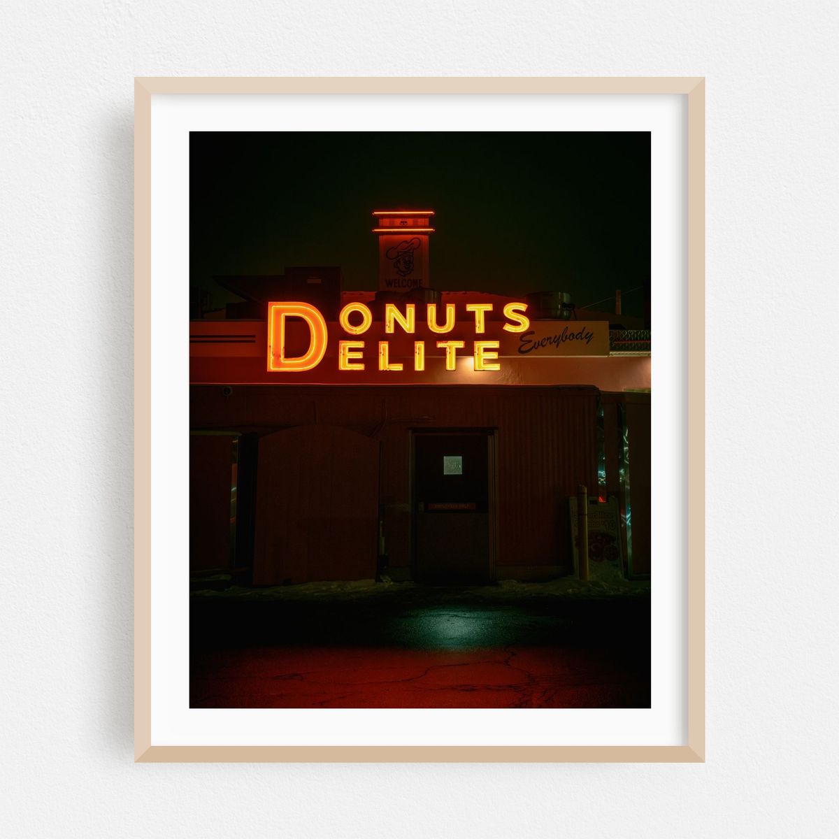 Donuts Delite Neon, Rochester – image 1 of 12