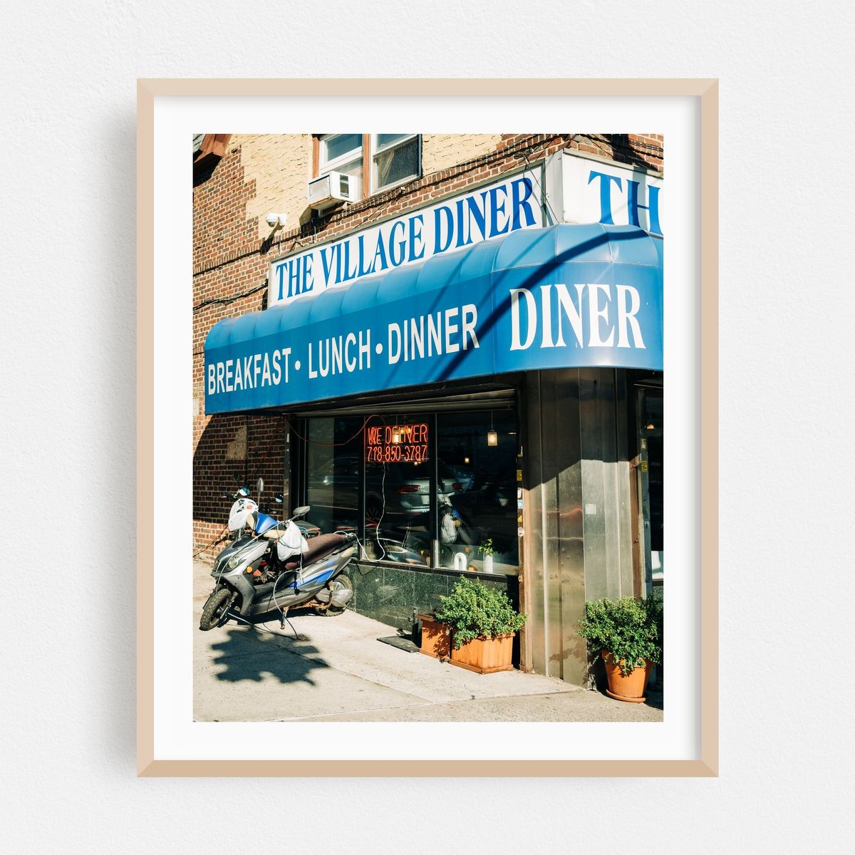 Village Diner, Kew Gardens 02 – image 1 of 12