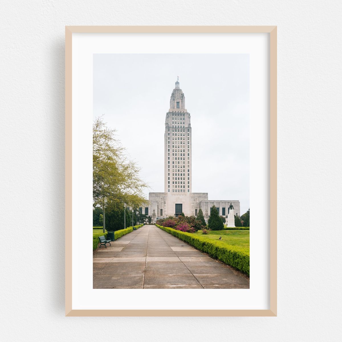 Louisiana State Capitol – image 1 of 16