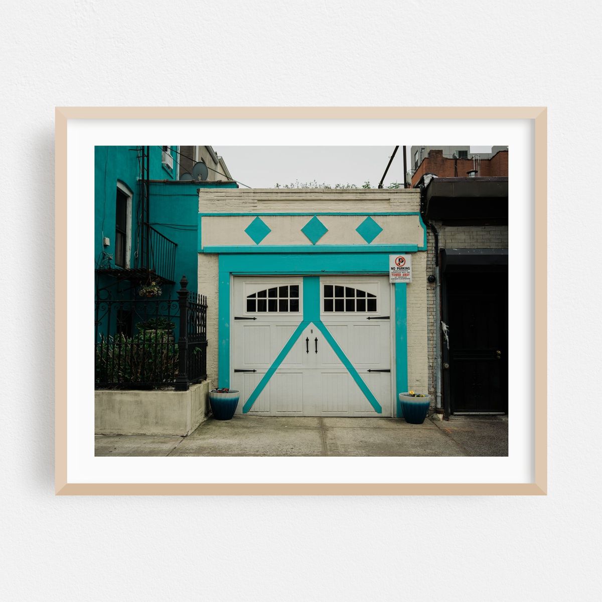 Garage, Crown Heights 02 – image 1 of 3