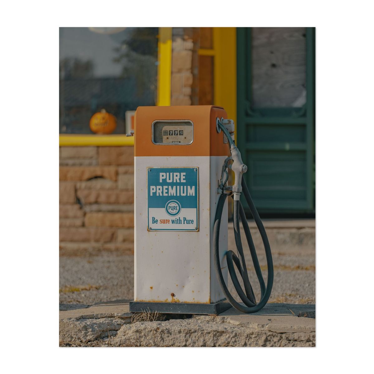 Kieferville Service Station 06 – image 1 of 2