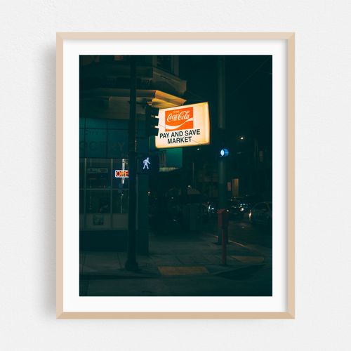 Pay and Save Market 01