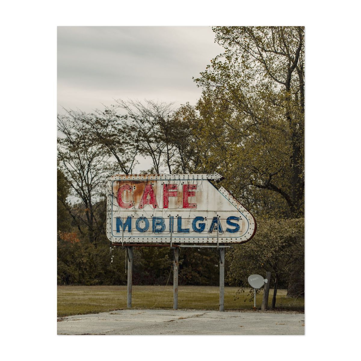 Abandoned Mobil Gas Sign – image 1 of 2