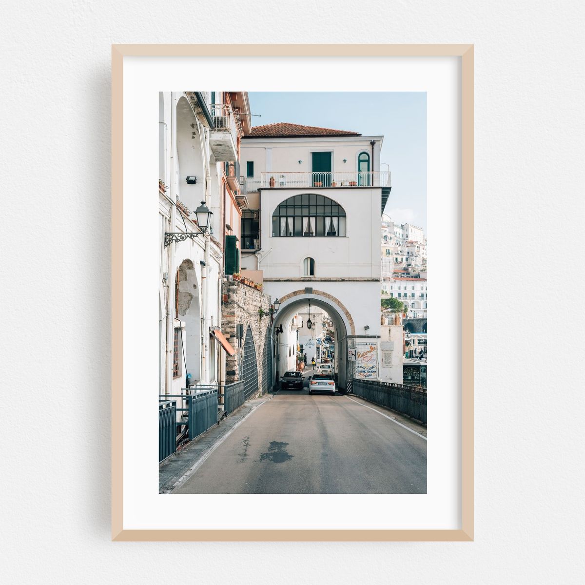Underpass, Amalfi – image 1 of 16