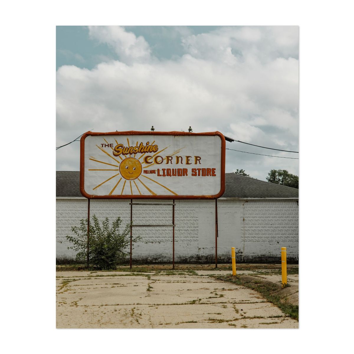 The Sunshine Corner Liquor Store 04 – image 1 of 2