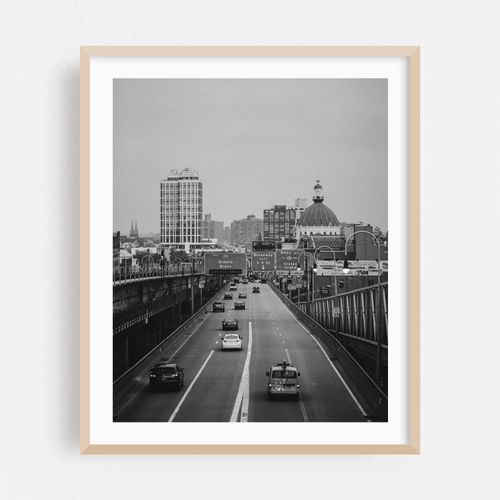 Entering Williamsburg B&W