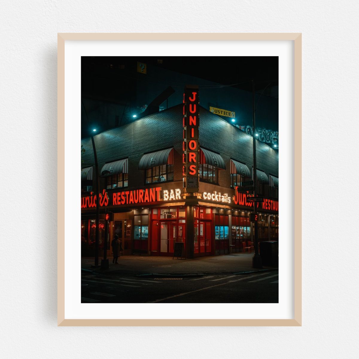 Junior's Restaurant, Brooklyn – image 1 of 12