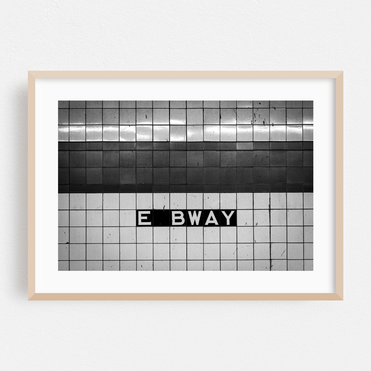 E Bway B&W – image 1 of 6