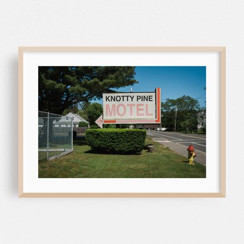 Knotty Pine Motel, Salisbury