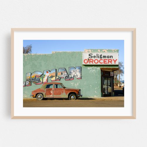 Seligman Grocery and Old Car 01