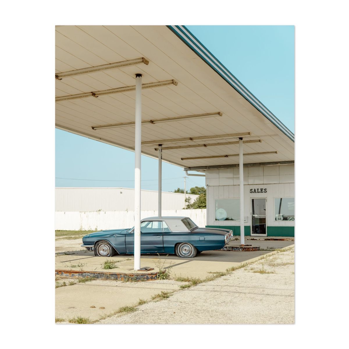 Abandoned Car in Chenoa 05 – image 1 of 2