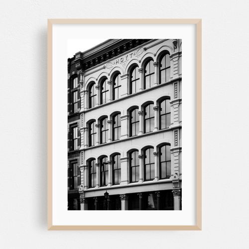 Saint Clair Avenue B&W