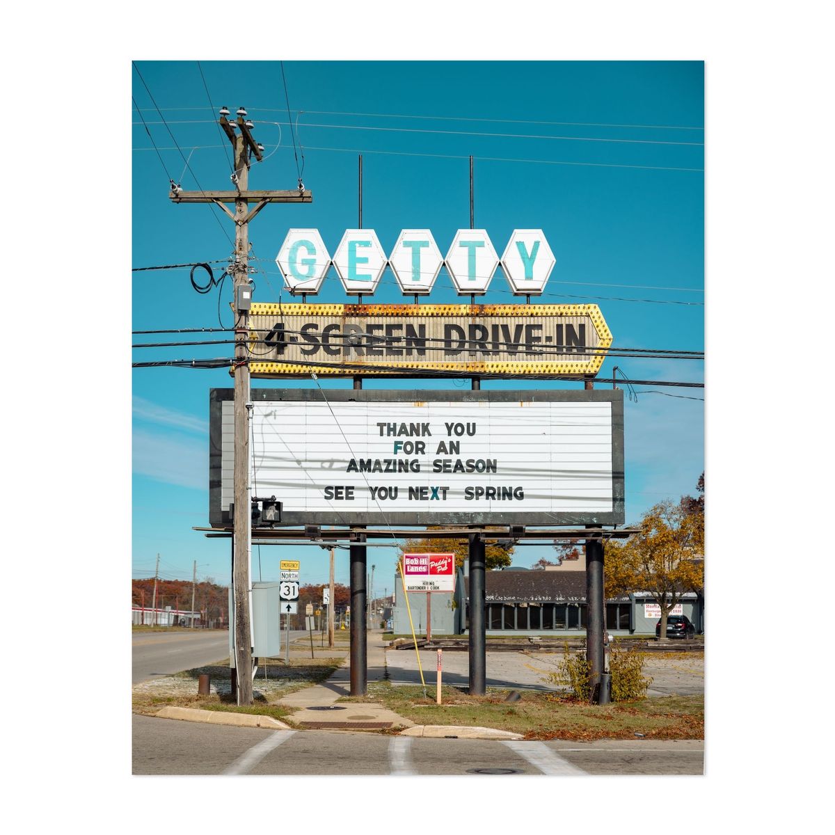 Getty Drive-In 02 – image 1 of 2