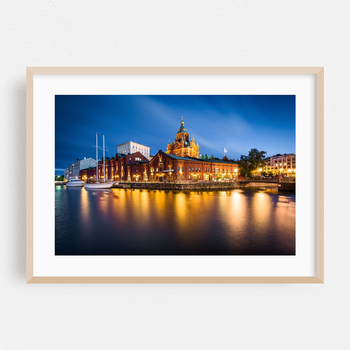 Island of Katajanokka and Uspenski Cathedral – image 1 of 6