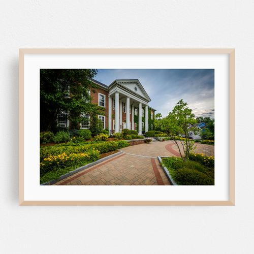 University of New Hampshire, Pierce Law Center