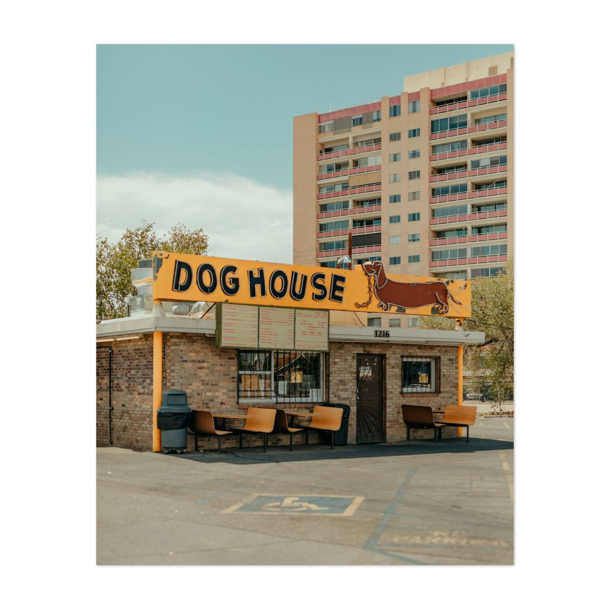 Dog House 02 – image 1 of 2