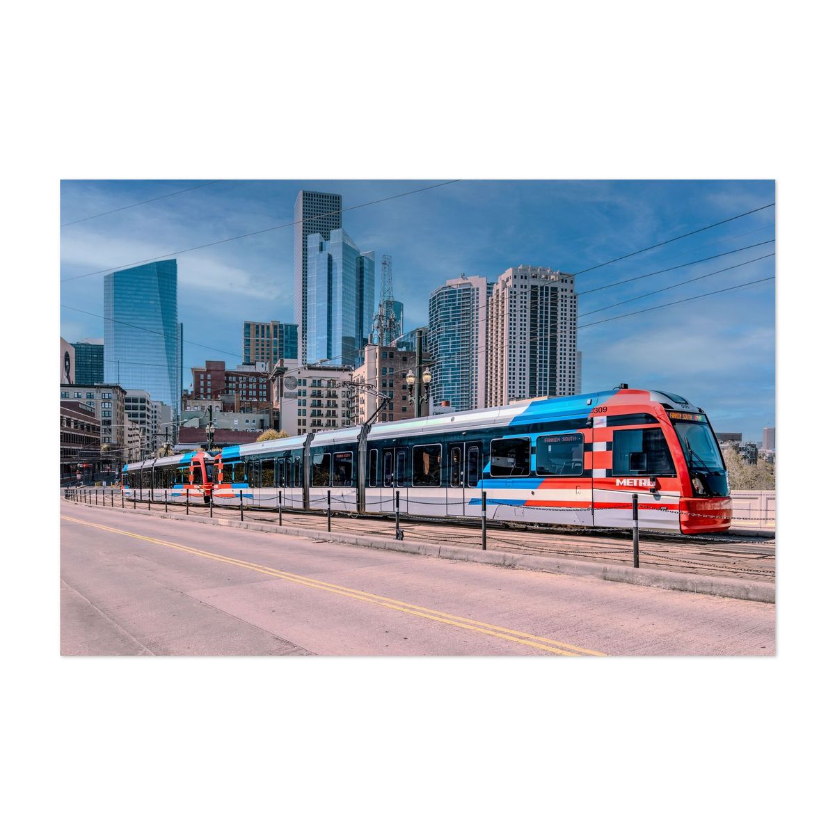 Houston Metro Train – image 1 of 2