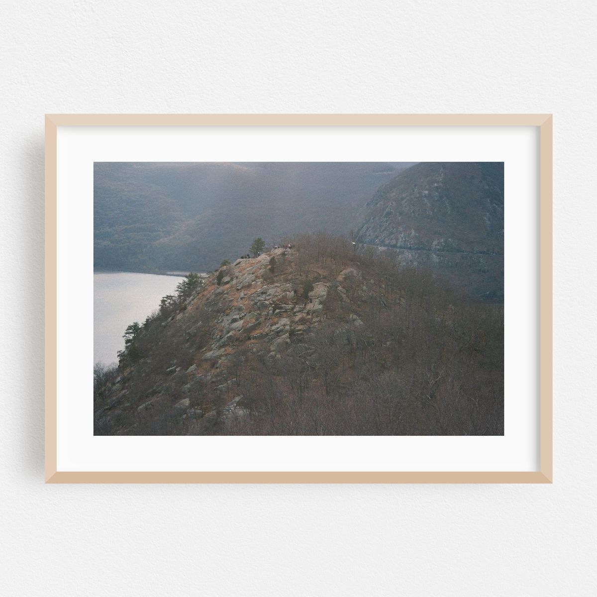 Breakneck Ridge 01 – image 1 of 6