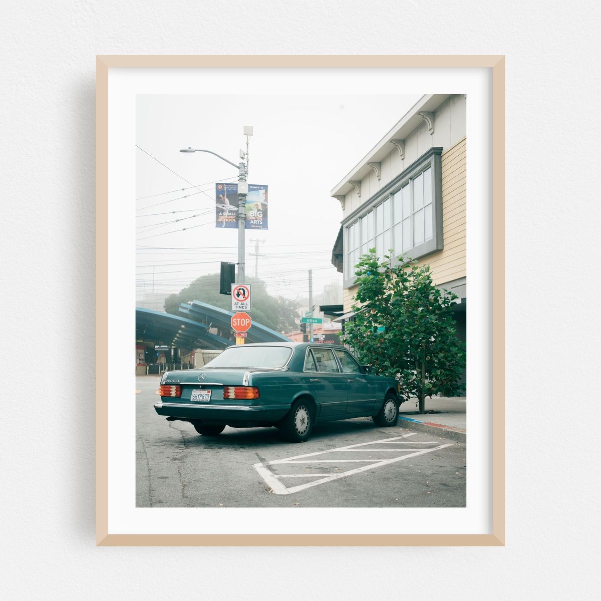 Mercedes 560 SEL, West Portal – image 1 of 12