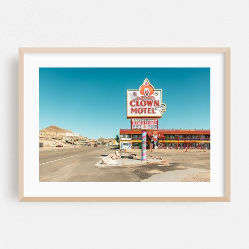 Clown Motel 04