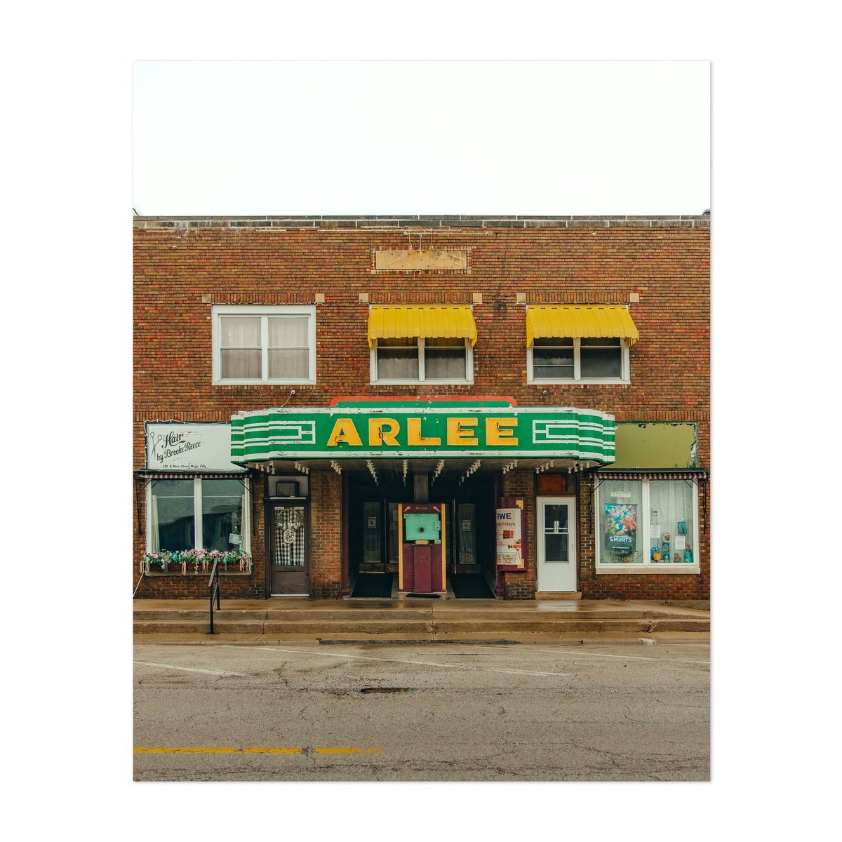 Arlee Theatre 01 – image 1 of 2