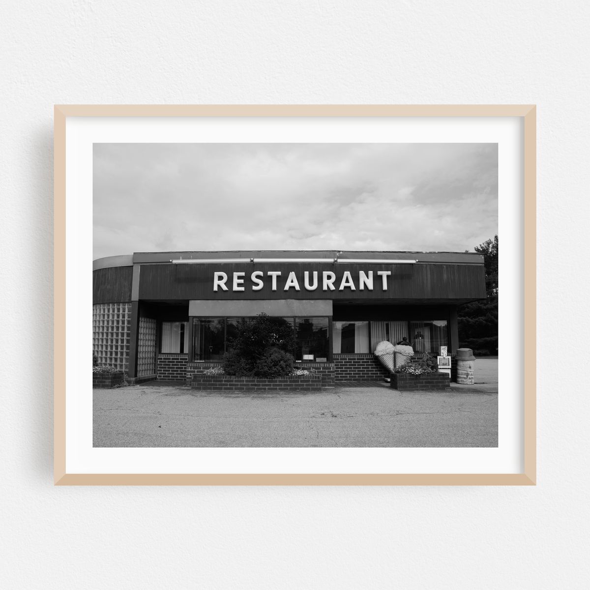 Restaurant, Rutland B&W – image 1 of 3