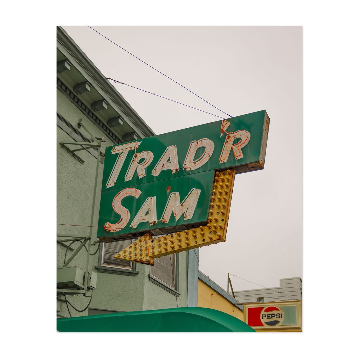 Trad'r Sam 02 – image 1 of 2