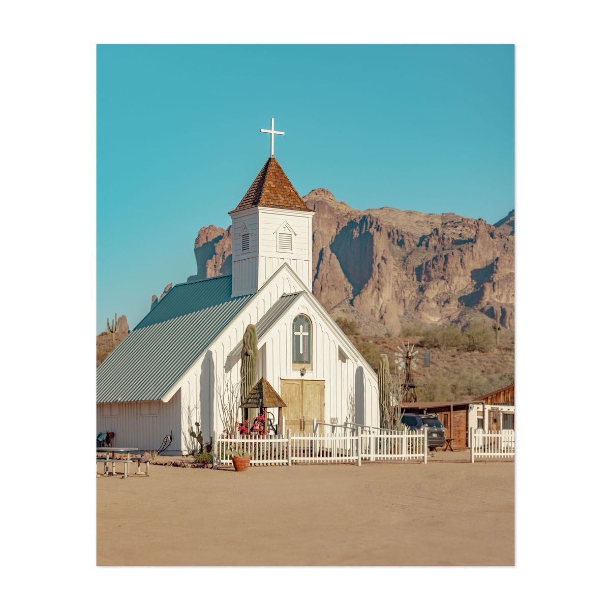 Elvis Chapel 01 – image 1 of 2