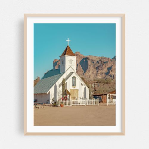 Elvis Chapel 01