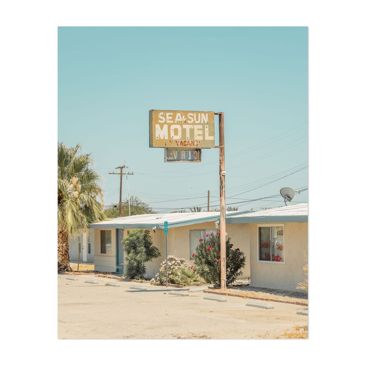 Sea & Sun Motel 02 – image 1 of 2