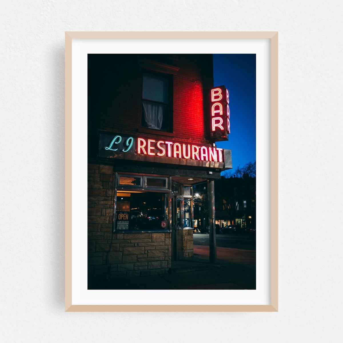 Long Island Bar Neon – image 1 of 16
