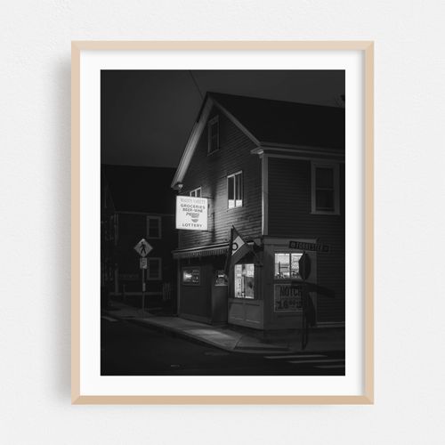 Walyo's Variety, Salem B&W
